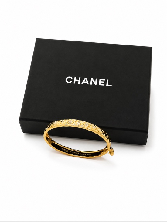 None Jewelry - Gold Textured Bangle Bracelet